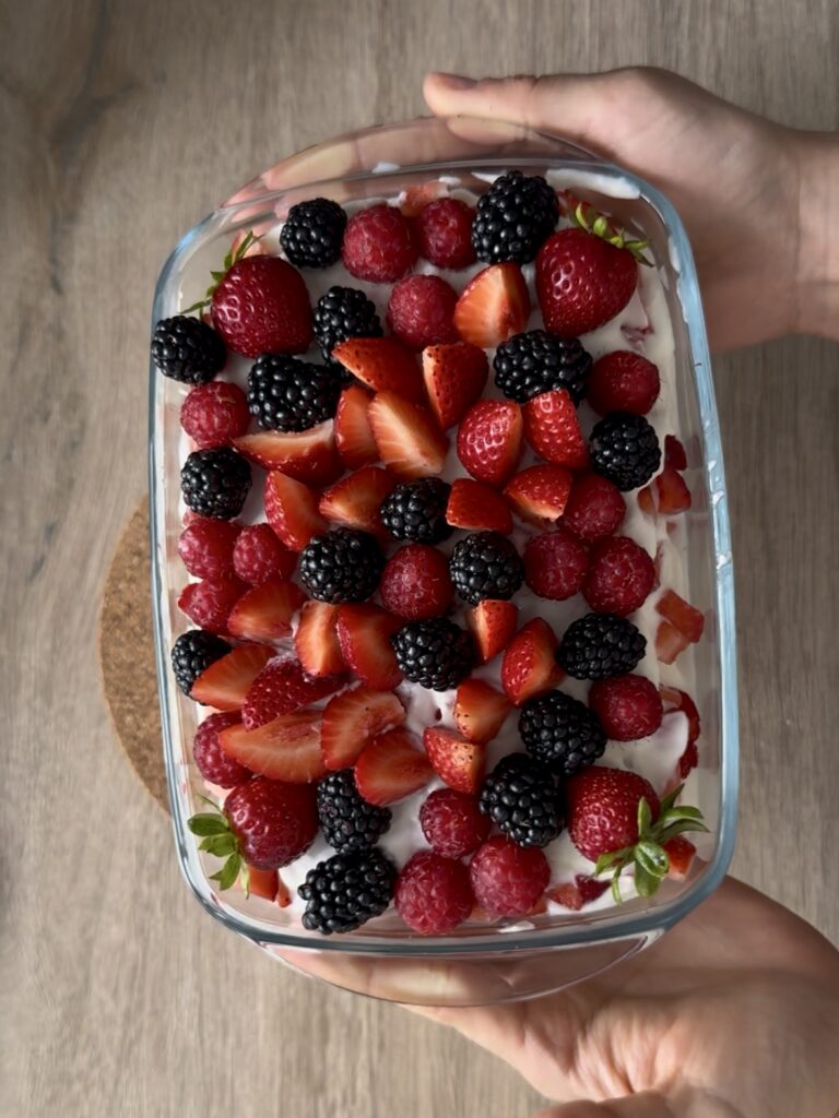 Tarta fresas con nata