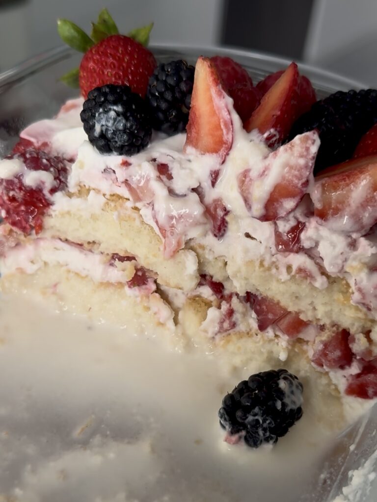 Tarta fresas con nata interior